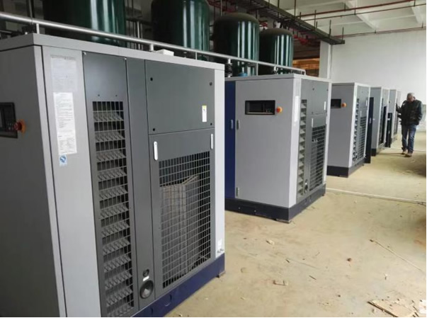 某外資廠使用神鋼空壓機(jī) 某外資廠使用神鋼空壓機(jī)